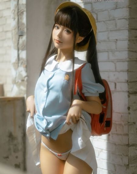 桃子直播免费完整版在线观看_720天堂在线