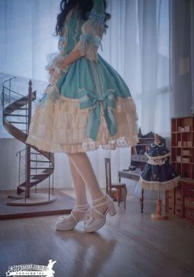 丝袜在线观看一区二区_无删减完整版在线观看