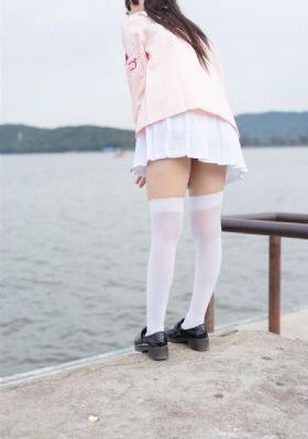 色小妹av_高清完整视频